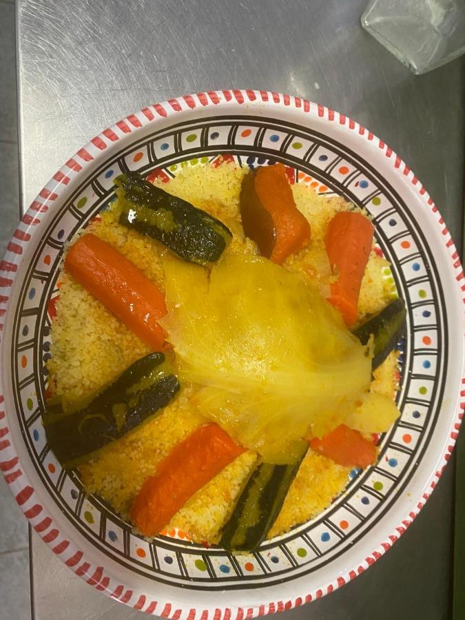 וילקרוז Human Hotel Restaurant Park מראה חיצוני תמונה