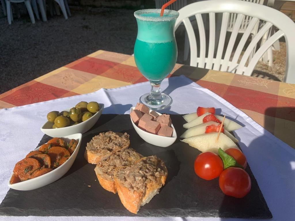 וילקרוז Human Hotel Restaurant Park מראה חיצוני תמונה