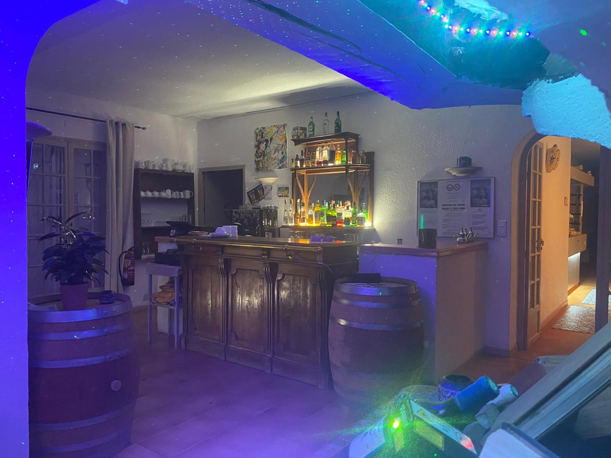 וילקרוז Human Hotel Restaurant Park מראה חיצוני תמונה