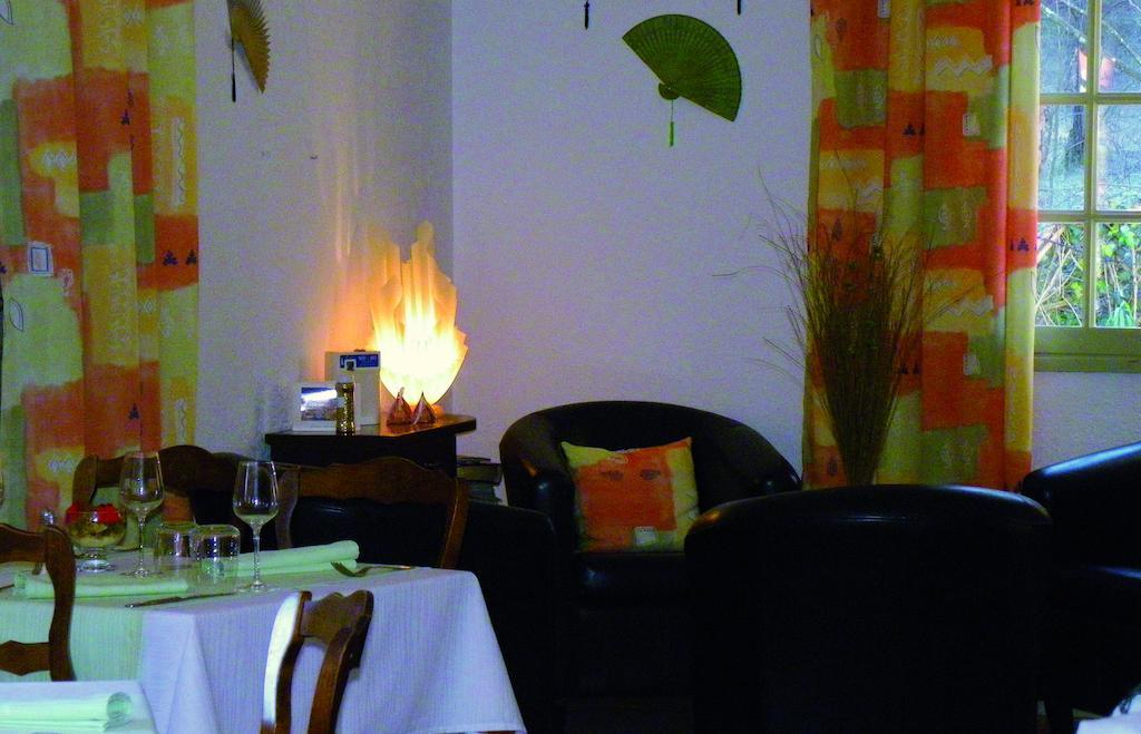 וילקרוז Human Hotel Restaurant Park מראה חיצוני תמונה
